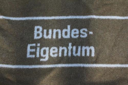 original Bundeswehr Wolldecke BW Decke Pferdedecke Bund Armeedecke gebraucht